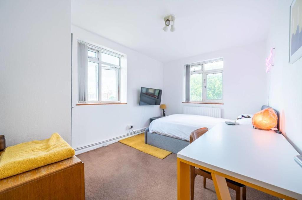 Flat 13 Lägenhet London Exteriör bild