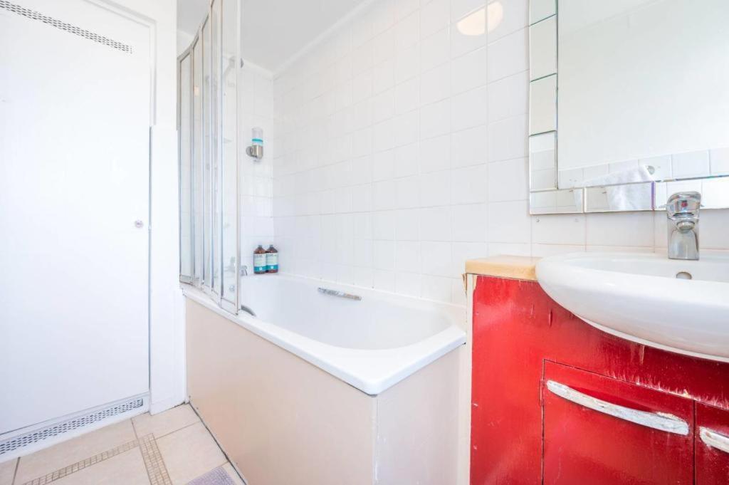Flat 13 Lägenhet London Exteriör bild
